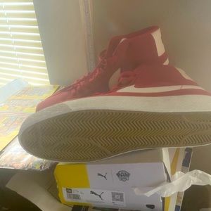 Size 11 Men’s Nike Red